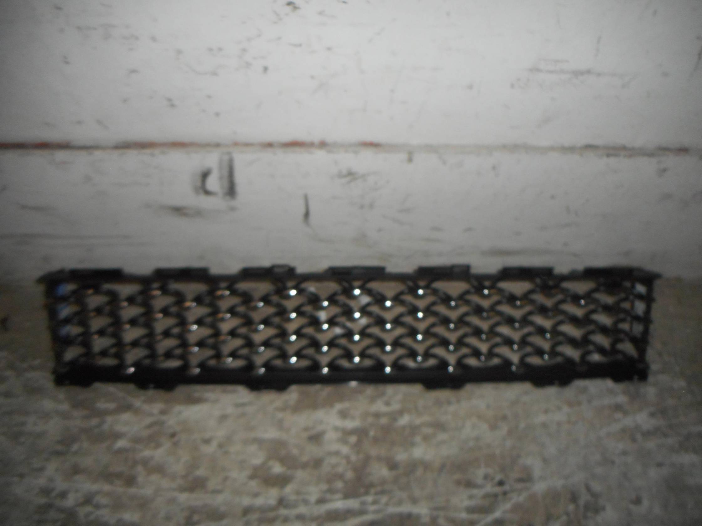 Griglia centr. paraurti ant.